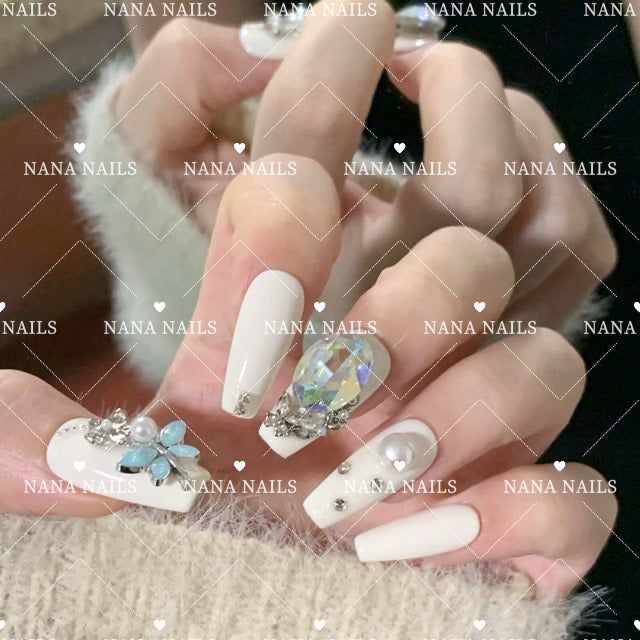 白色花朵